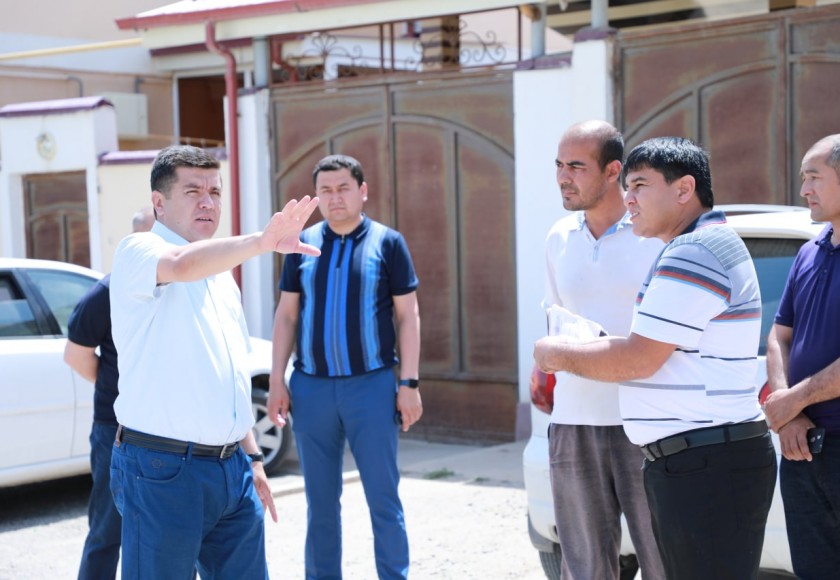 Termiz shahar hokimi mahallalardagi hokim yordamchisi tavsiya asosida berilgan imtiyozli kreditlarning maqsadli ishlatilganligini o‘rganish jarayonlaridan fotoreportaj.