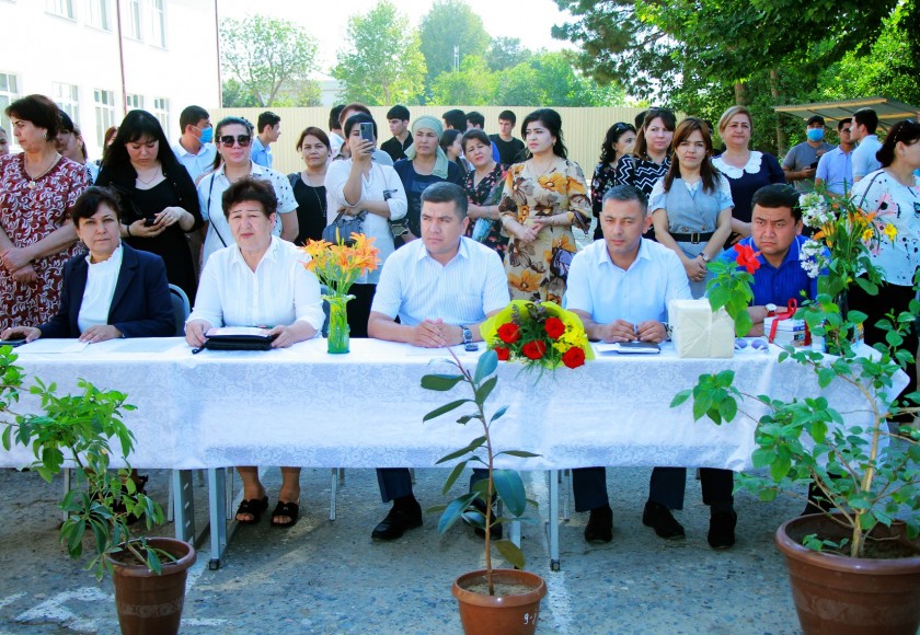 Isroil Xudoyberdiev maktab bitiruvchilari bilan uchrashdi