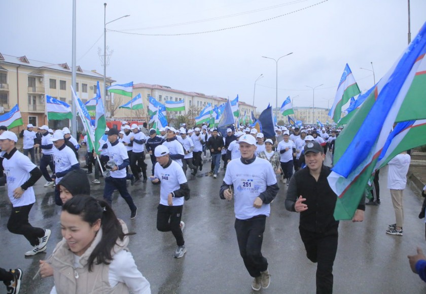 Termiz shahrida ham  “Yangi nafas” ommaviy yugurish musobaqasi bo‘lib o‘tdi.